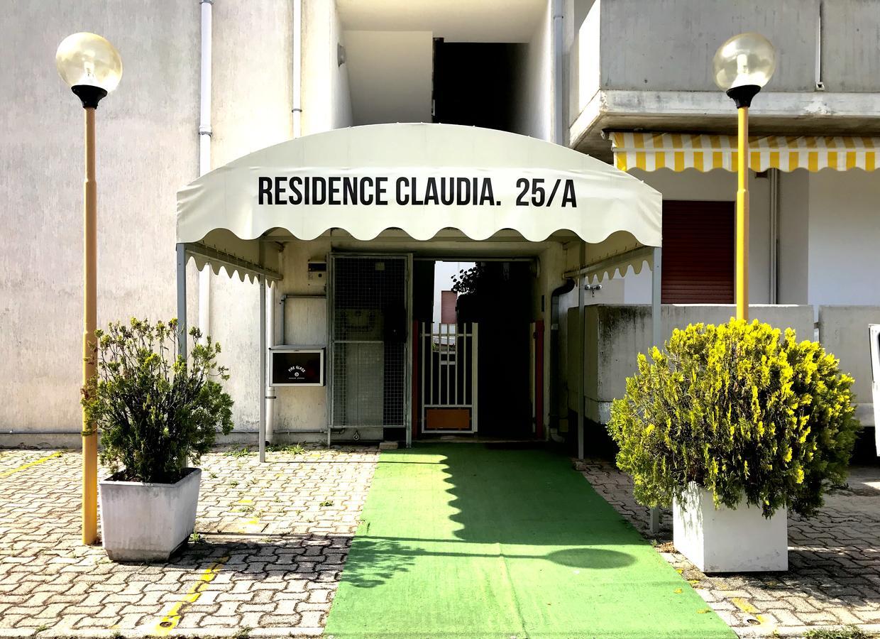 Claudia Residence Alba Adriatica Exterior foto